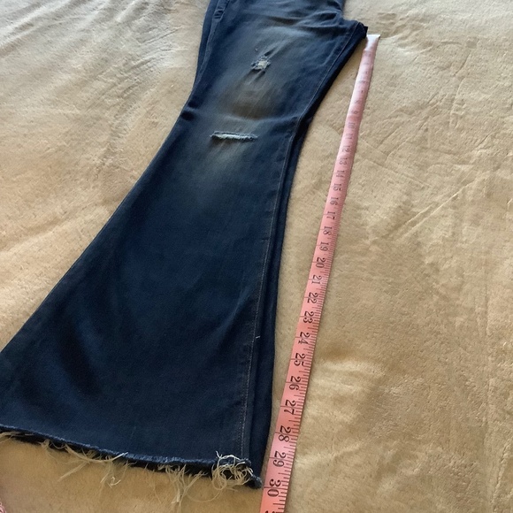 Express (New without tags) High Rise Bell Flare Jeans , Size 8 - Picture 7 of 7